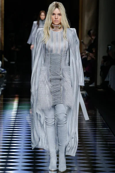 Look 1